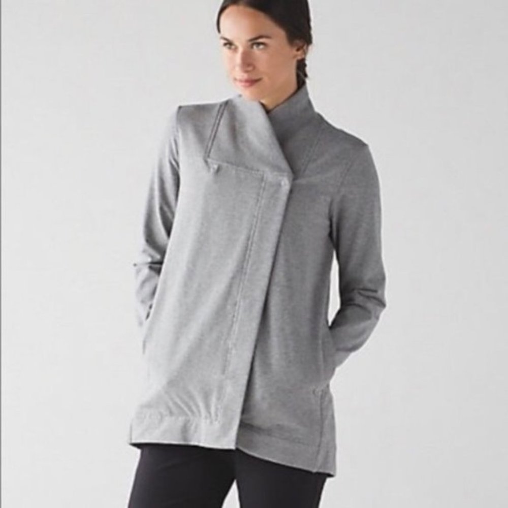 SOLD Lululemon Belle Wrap - Heathered Medium Grey - Picture 1 of 8